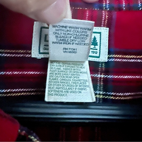 L.L. Bean Traditional Fit Flannel Shirt Red Plaid Button Down Men’s Extra Large - Picture 3 of 6